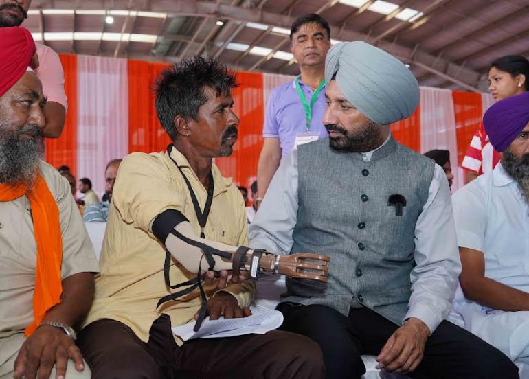 चंडीगढ़ वेलफेयर ट्रस्ट : निशुल्क मेगा स्वास्थ्य जांच शिविर में 20,000 लोगों ने उठाया लाभ
