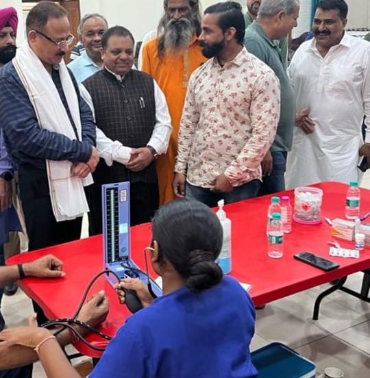 सेवा पखवाड़ा के तहत भाजपा द्वारा आयोजित छह चिकित्सा शिविरों में सैकड़ों मरीजों का मुफ्त इलाज किया गया: अरुण सूद
