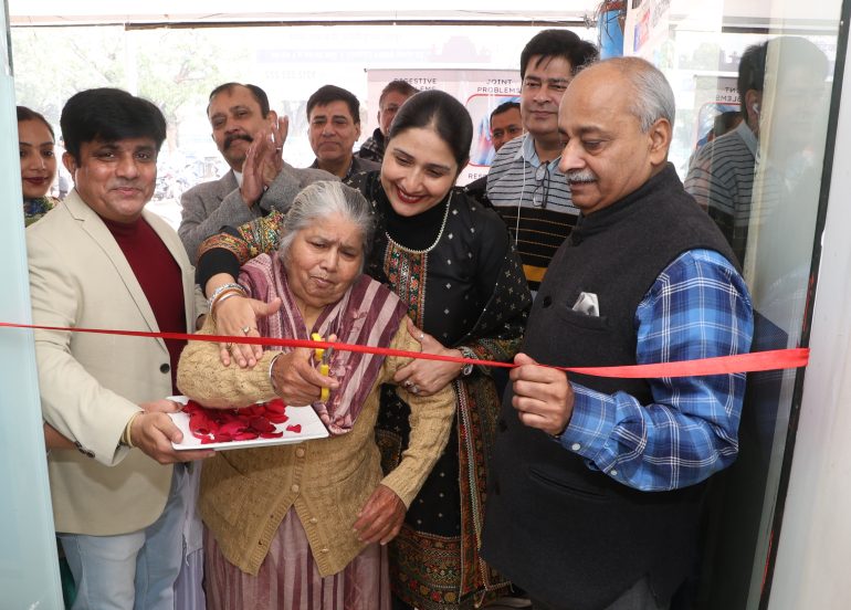 सुरेंद्र कौर योगी ने किया पुलवामा शहीदों की याद में आयोजित मुफ्त आयुर्वेदिक हेल्थ चेकअप कैम्प का शुभारंभ