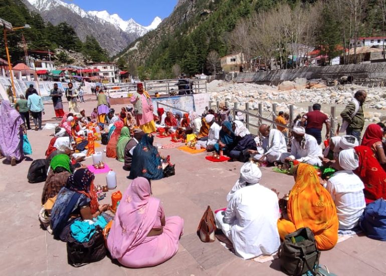 गंगोत्री और यमुनोत्री धाम में पिछले सर्वाधिक तीर्थयात्रियों के रिकॉर्ड टूटे