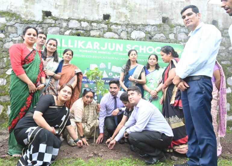 विधान सभा अध्यक्ष ऋतु खण्डूडी भूषण ने हरैला महोत्सव के विभिन्न कार्यक्रमों में किया प्रतिभाग