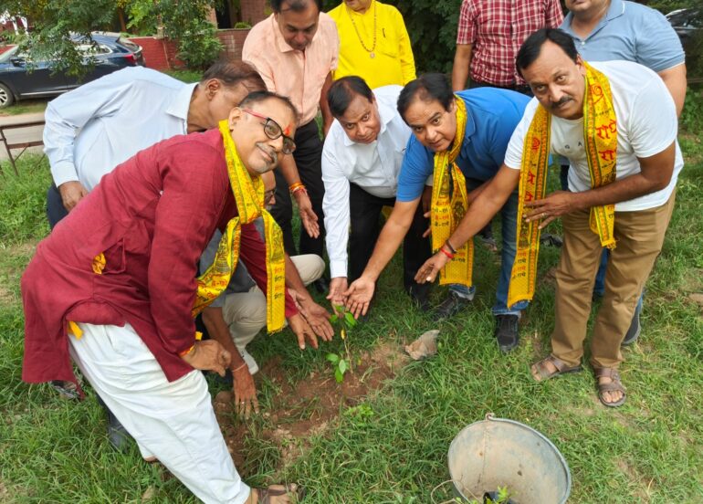 भारतीय सांस्कृतिक ज्ञान संस्था चण्डीगढ़ को हरा-भरा रखने के अभियान में जुटी