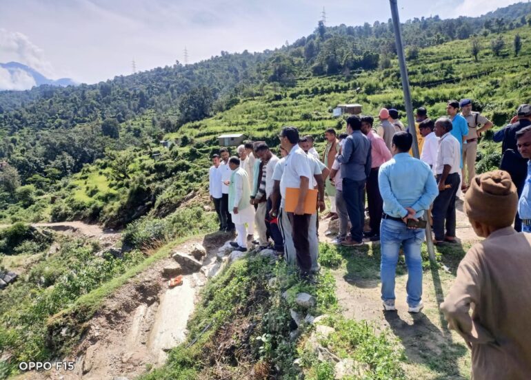 केंद्रीय राज्यमंत्री सड़क परिवहन एवं राजमार्ग अजय टम्टा ने किया रुद्रप्रयाग-गौरीकुंड राष्ट्रीय राजमार्ग का निरीक्षण