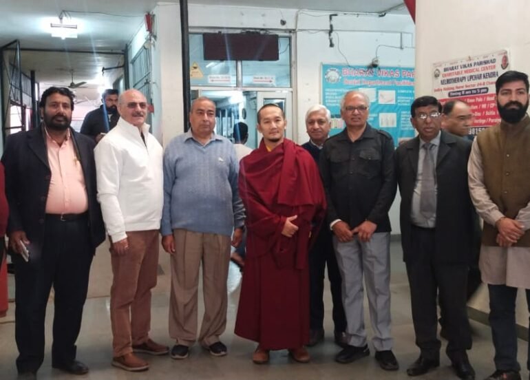 प्रत्येक मनुष्य को दिमाग़ और दिल के समन्वय के साथ काम करना चाहिए : महामहिम 8वें पल्गा रिनपोछे