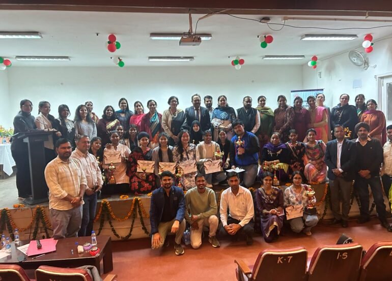 पीयू के सीडीओई में आयोजित हुनर 2025 में 150 छात्रों ने अपनी प्रतिभा से किया मंत्रमुग्ध