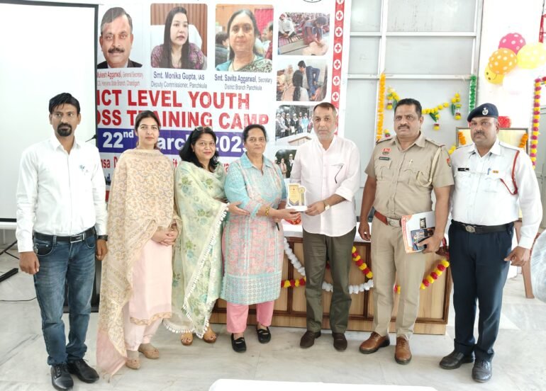 एसएमएमडी कॉलेज ऑफ पंचकूला में सड़क सुरक्षा अंतर महाविद्यालय चित्रकला प्रतियोगिता आयोजित
