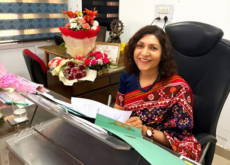 गीतांजलि कालरा ने गवर्नमेंट कॉलेज, डेराबस्सी की नई प्रिंसिपल का पदभार संभाला
