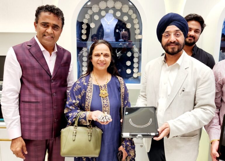 किसना डायमंड एंड गोल्ड ज्वेलरी ने जीरकपुर में अपना पहला एक्सक्लूसिव शोरूम लॉन्च किया