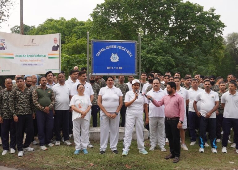 स्वस्थ और अनुशासित सुरक्षा बल ही देश की सच्ची संपत्ति है : कमांडेंट कमल सिसोदिया