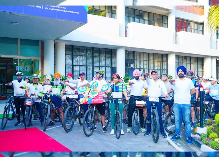 भारतीय स्टेट बैंक ने देश भगत रेडियो के सहयोग से पर्यावरण दिवस पर साइक्लोथॉन का आयोजन किया