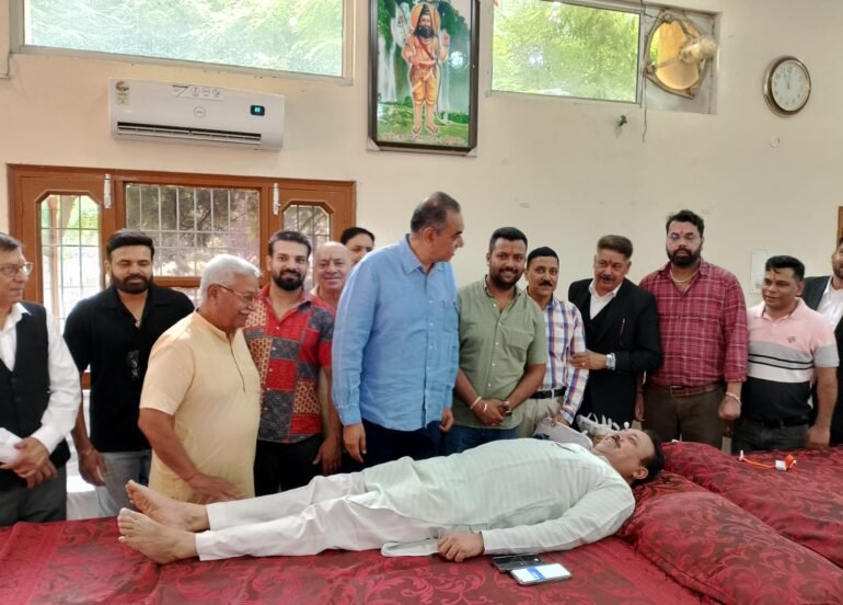 चंद्रशेखर आजाद की जयंती पर 22वाँ रक्तदान शिविर लगाया श्री ब्राह्मण सभा ने 