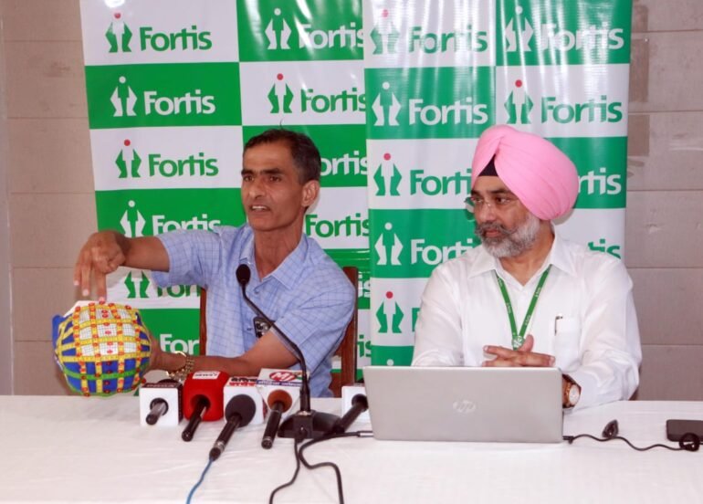 फोर्टिस अस्पताल मोहाली में ‘डीटीएमएस’ थेरेपी की शुरुआत – जटिल मानसिक रोगों के लिए उन्नत ब्रेन स्टिमुलेशन तकनीक