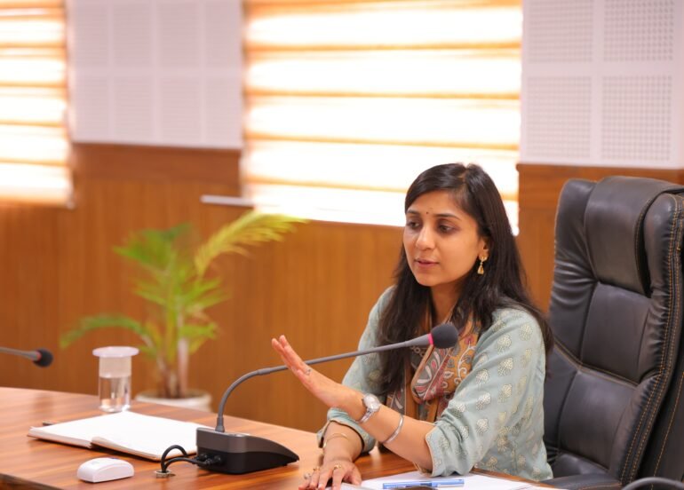 पौड़ी जनपद में प्रथम चरण का मतदान शांतिपूर्ण ढंग से सम्पन्न: जिला निर्वाचन अधिकारी