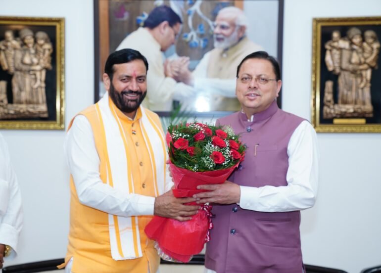 मुख्यमंत्री नायब सिंह सैनी ने देहरादून में उत्तराखंड के मुख्यमंत्री से की शिष्टाचार भेंट