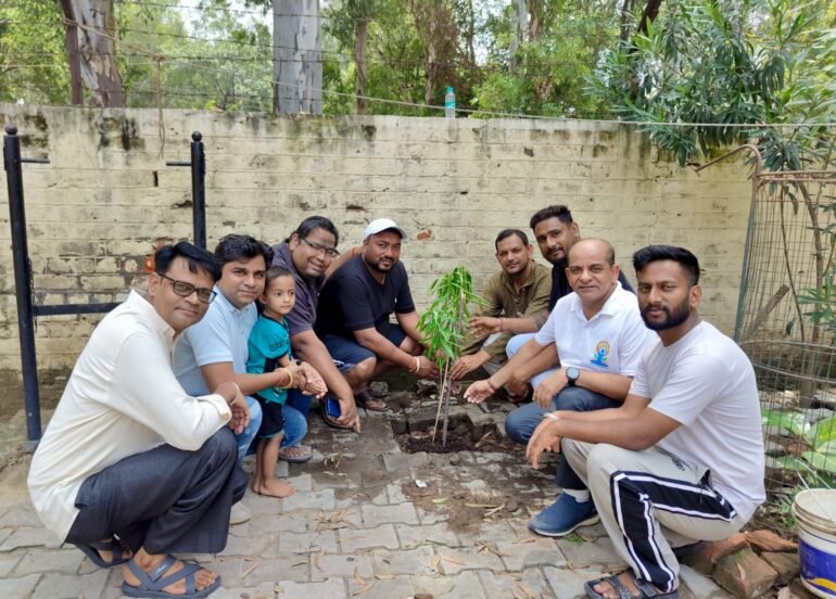 राम दरबार में पौधे लगा पर्यावरण को बचाने का दिया संदेश : चंदन बैरवा