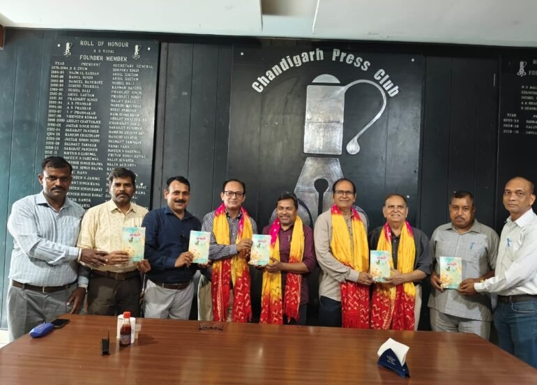 डॉ. विनोद शर्मा की 20वीं पुस्तक सुम्नावरी का हुआ विमोचन