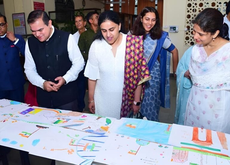 15 अगस्त सिर्फ़ एक तारीख नहीं है, बल्कि हमारी जिम्मेदारी का प्रतीक है : तृप्ति गुप्ता, महालेखाकार