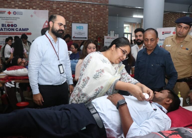 सीयू के रक्तदान शिविर में 391 यूनिट रक्त हुआ एकत्र 