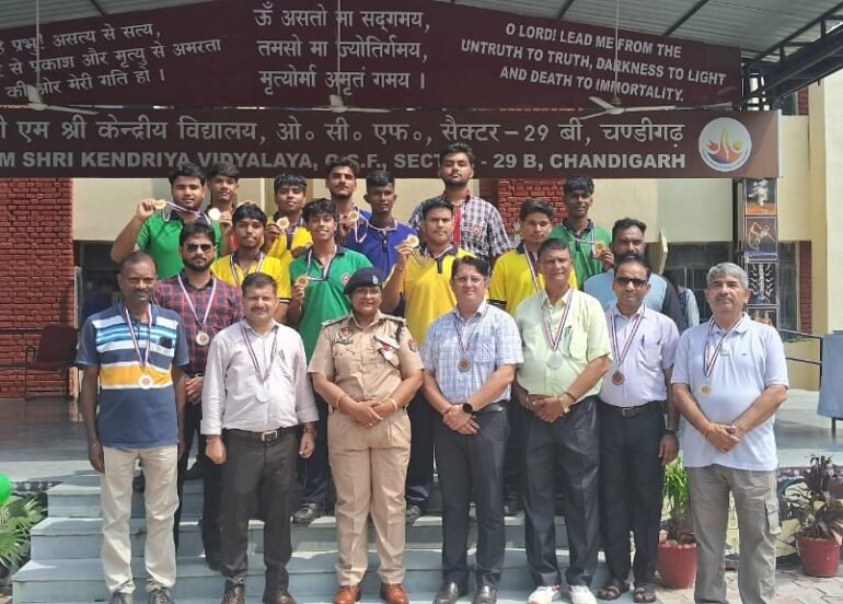 विद्यार्थी पढ़ाई और खेलों में संतुलन बनाकर कड़ी मेहनत, अनुशासन और नशे से दूर रहने को जीवन का मूलमंत्र बनाएं : पद्मश्री सुनीता रानी