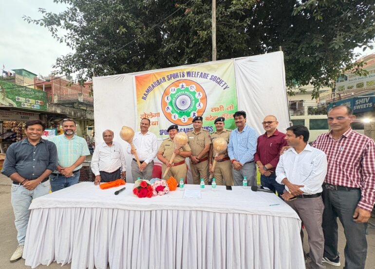 राम दरबार स्पोर्ट्स वेलफेयर सोसाइटी ने खिलाडियों को सम्मानित किया
