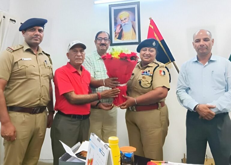 सेक्टर 46 में दशहरा समारोह के लिए नियमों और दिशा-निर्देशों पर चर्चा की