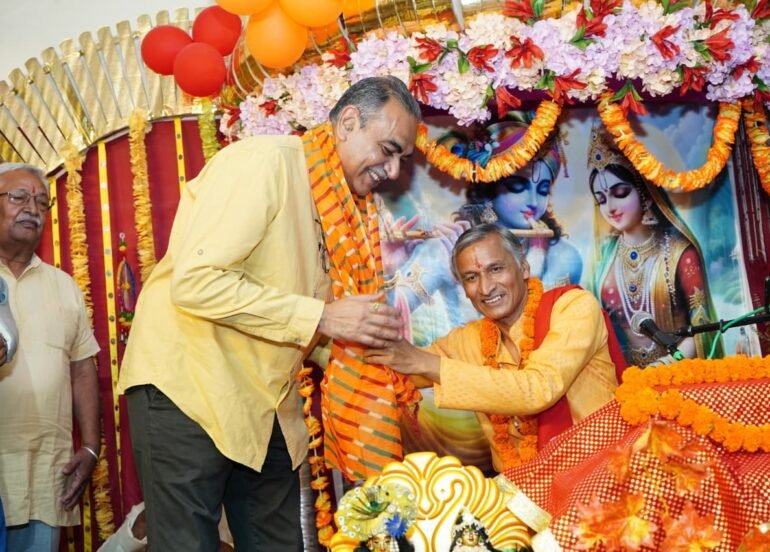 श्रीमद्भाग्वतम् रसामृत के पान से जो तृप्त हो गया, उसे किसी अन्य वस्तु में आनन्द नहीं आ सकता : पंडित हरीश शर्मा