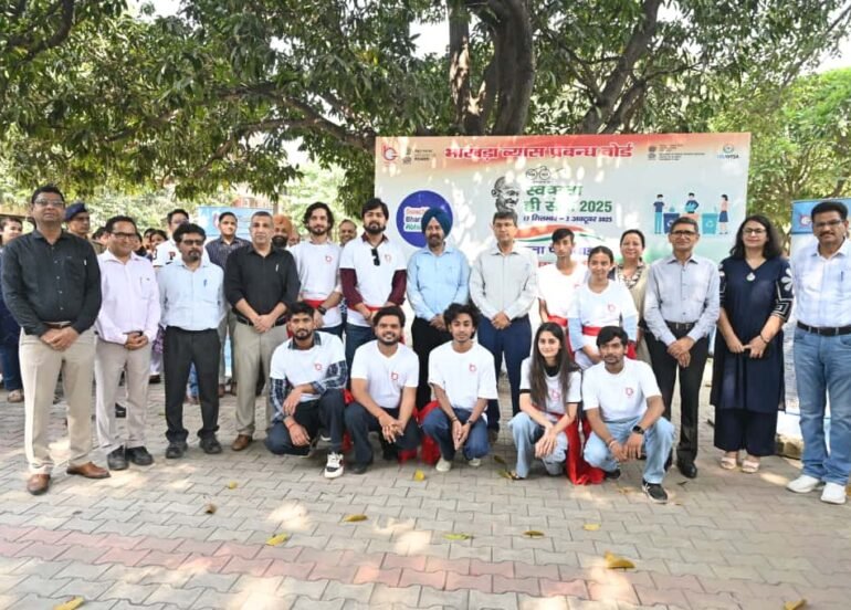 नुक्कड़ नाटक के जरिए बीबीएमबी कर्मचारियों को स्वच्छता के प्रति जागरूक किया