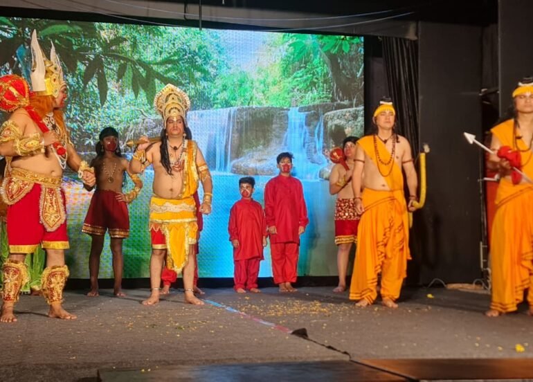 वानरराज सुग्रीव ने सीता जी की खोज और रावण-विजय में सहयोग का वचन दिया प्रभु को