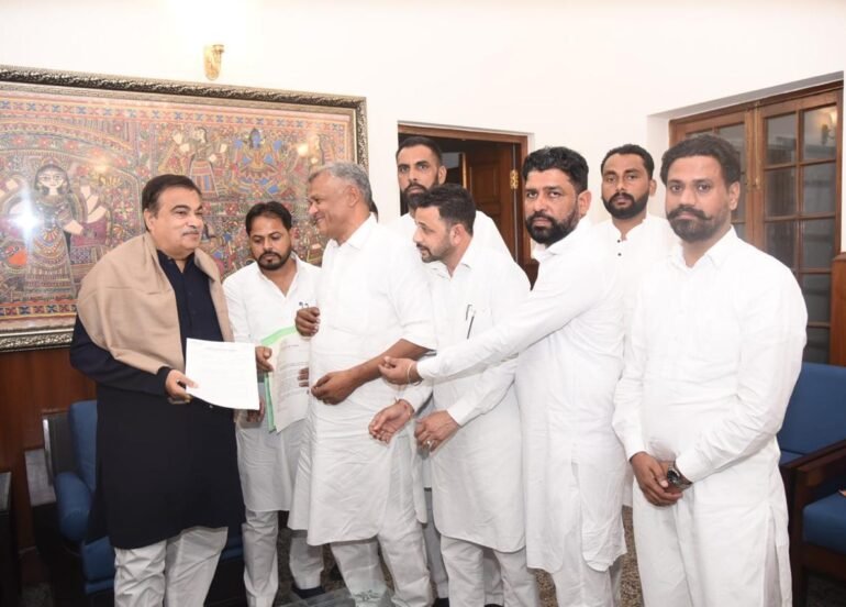 भाजपा प्रदेश महामंत्री मिले केंद्रीय मंत्री नितिन गडकरी से
