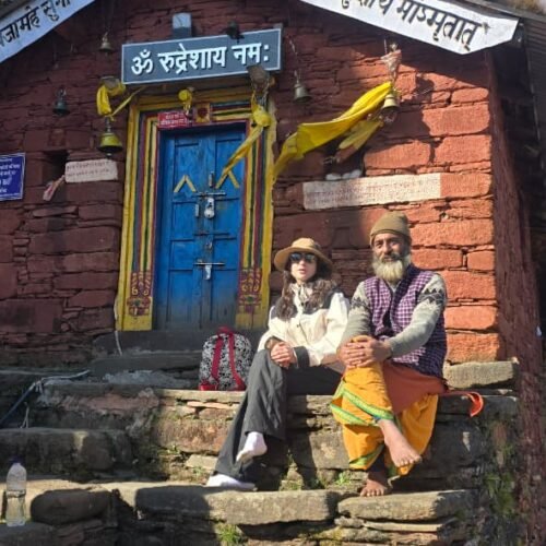 अदाकारा, सारा अली खान पहुँची उत्तराखंड ! भगवान भोलेनाथ के दर्शन को पहुंचीं रुद्रनाथ धाम