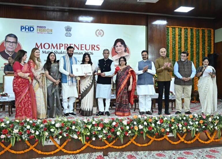 महिलाओं की सुरक्षा,शिक्षा,स्वास्थ्य व आर्थिक मजबूती सरकार की प्राथमिकता:नायब सैनी