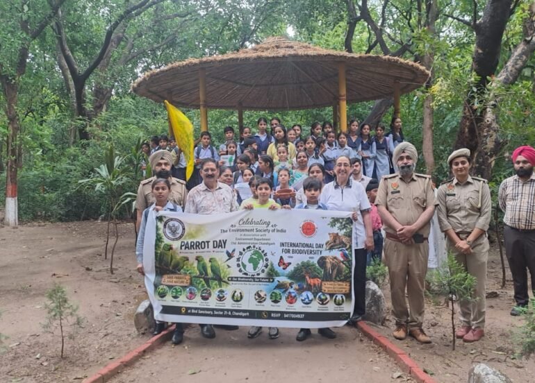चंडीगढ़ बर्ड सैंक्चुरी में गूंजी पर्यावरण संरक्षण की आवाज, छात्रों ने लिया संकल्प