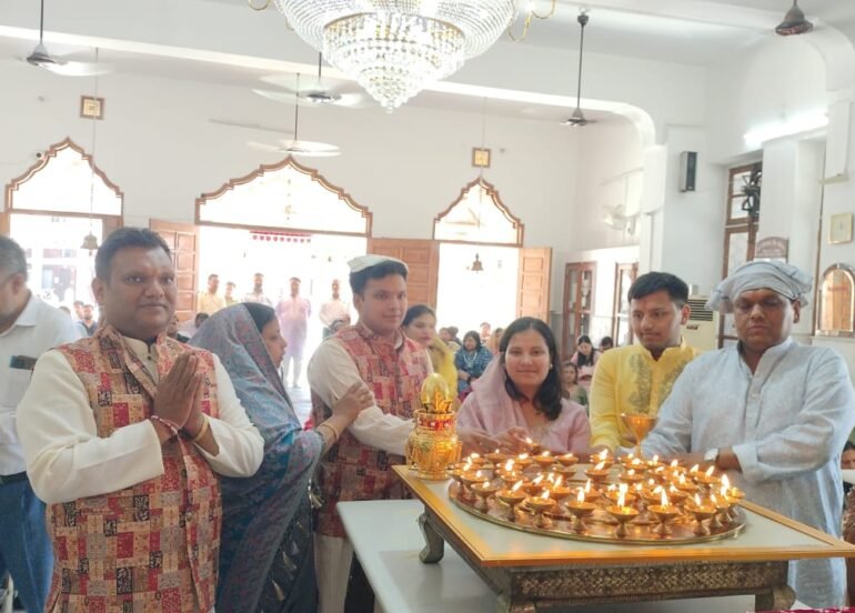 मासिक श्री णमोकार महामंत्र पाठ एवं श्री भक्तामर दीपार्चना का हुआ आयोजन 