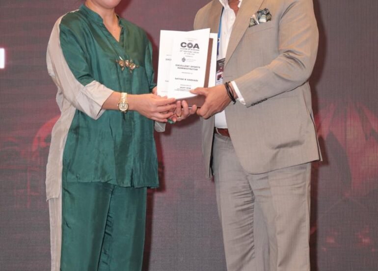 चण्डीगढ़ निवासी सतीश कुमार सरहदी स्पोर्ट्स एडमिनिस्ट्रेशन में एक्सीलेंस अवॉर्ड से सम्मानित