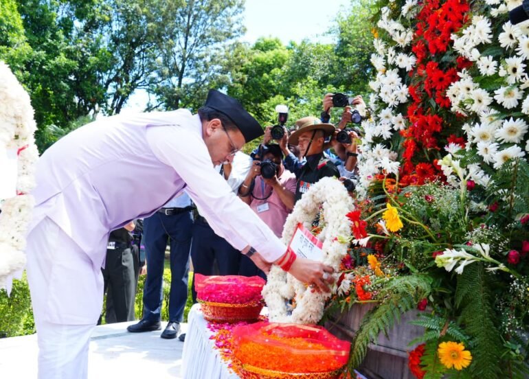 मुख्यमंत्री ने कारगिल विजय दिवस पर शहीद स्मारक पर पुष्पचक्र अर्पित कर कारगिल के अमर शहीदों को भावभीनी श्रद्धांजलि दी
