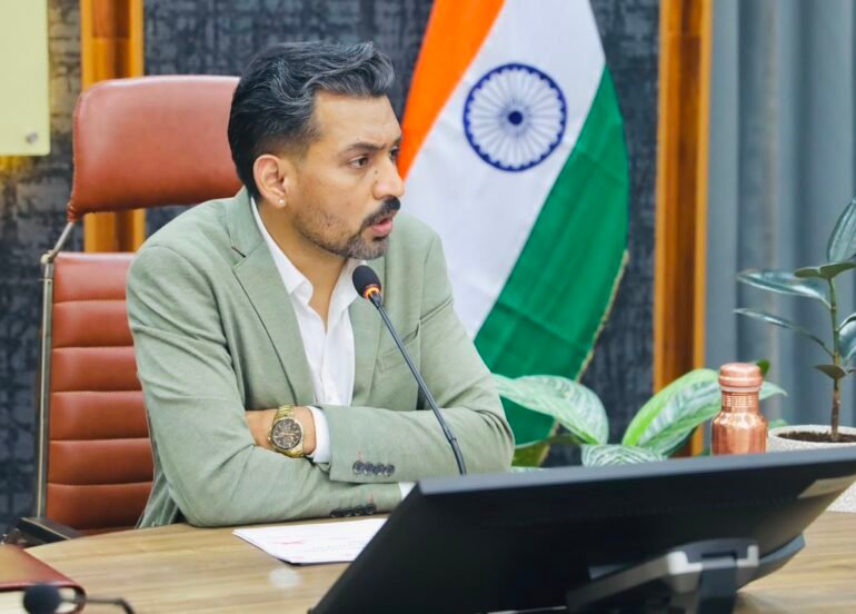 एचआईवी/एड्स मुक्त देहरादून का संकल्प, रोकथाम से उपचार तक कसेगा प्रशासन का शिकंजा