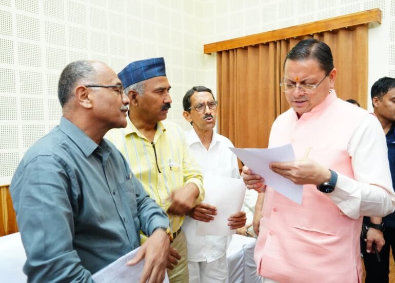 मुख्यमंत्री ने जन समस्याओं के त्वरित एवं समयबद्ध समाधान के दिए निर्देश
