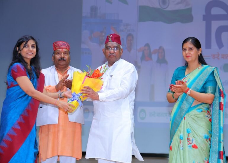 पौड़ी में देशभक्ति के रंग में रंगा 80वां स्वतंत्रता दिवस