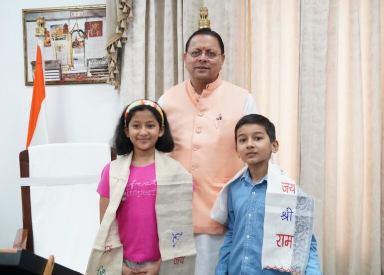 नन्हे पर्वतारोहियों ने फतह किया किलिमंजारो, CM धामी ने दी बधाई