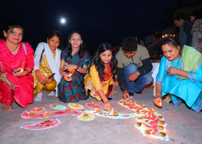 पौड़ी में ‘सेवा संकल्प अभियान’, बालिकाओं और लाभार्थियों को बांटी किट